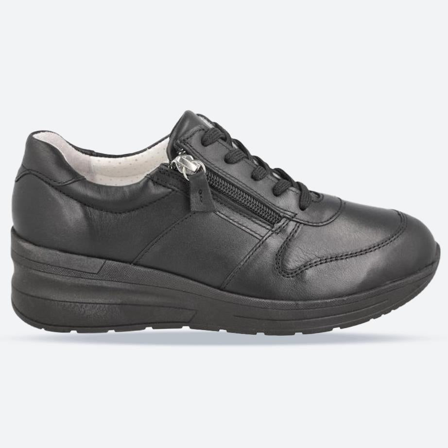 Women's Wide Fit DB Farndish Trainers in Black - Image 1