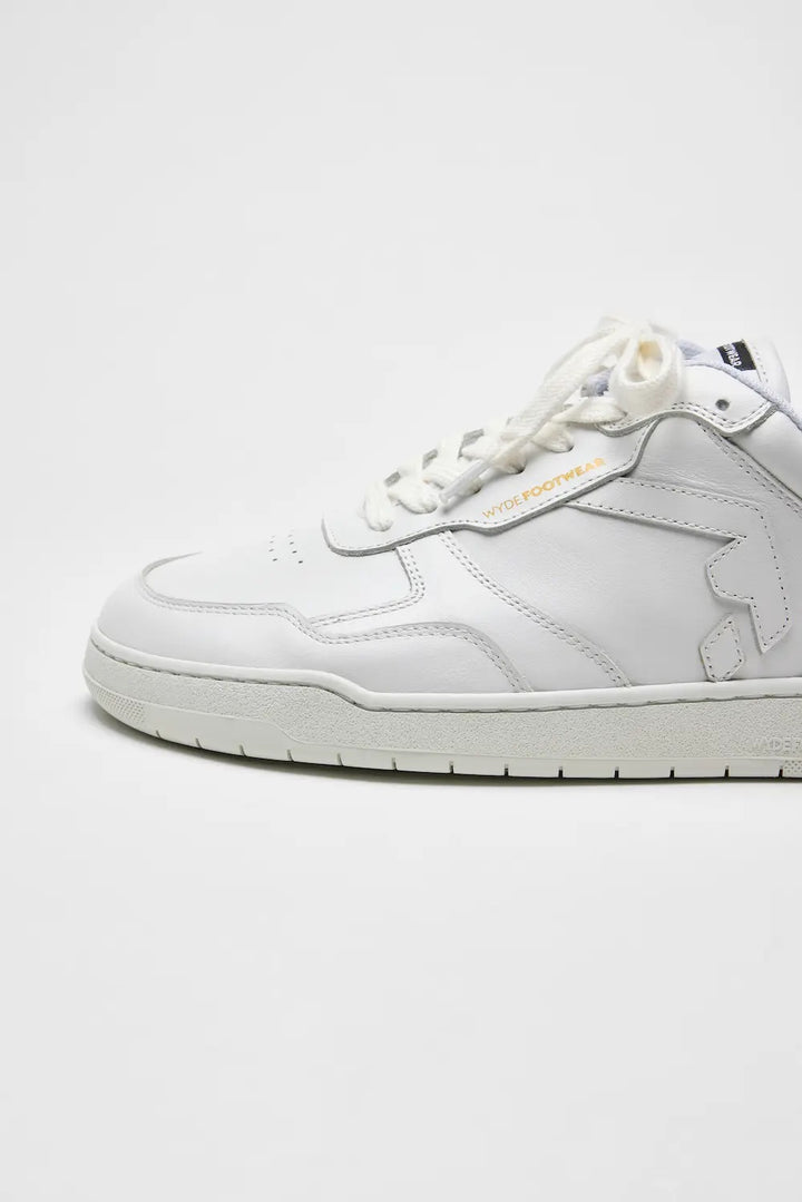 Men's Wide Fit Wydefootwear Nova Trainers in White - Image 1