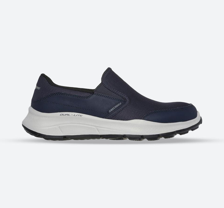 Men's Wide Fit Skechers 232515 Equalizer 5.0 Persistable Trainers - Navy