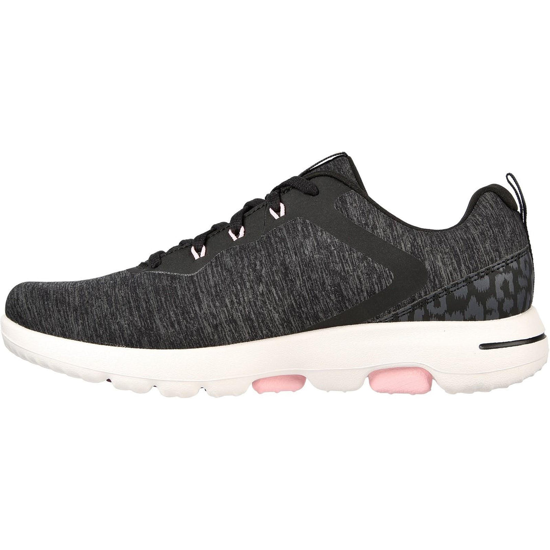 Women's Wide Fit Skechers Go Golf Walk 5 Trainers in Black/White - Image 4