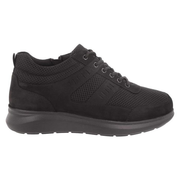 Men's Wide Fit DB Alistaire Trainers in Black Nubuck / Black Mesh - Image 1