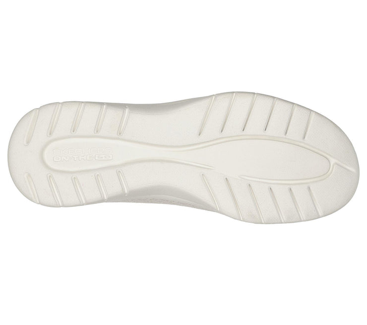 Skechers relaxed hotsell fit wide width