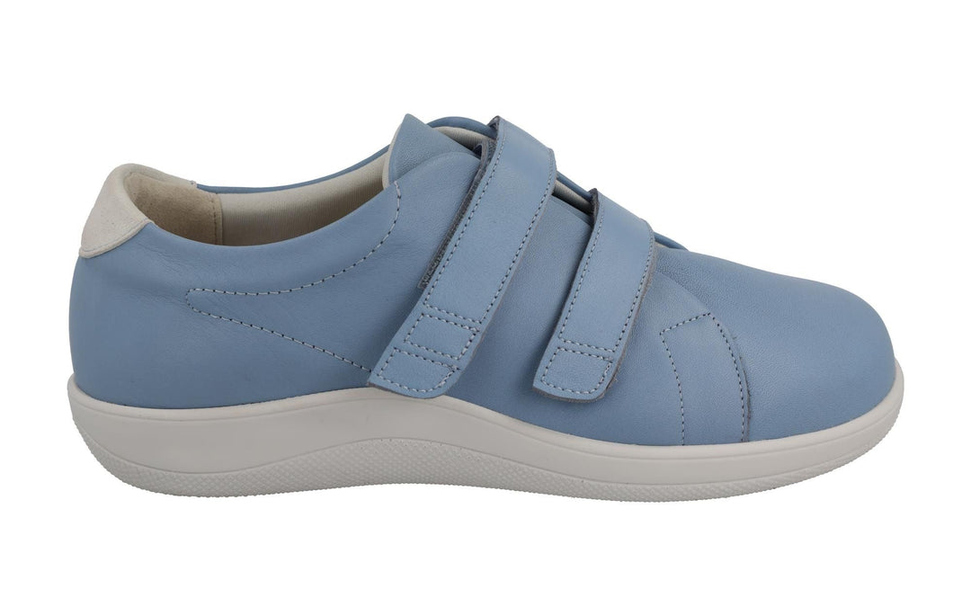 Women's Wide Fit DB Scott Shoes in Black - Image 17