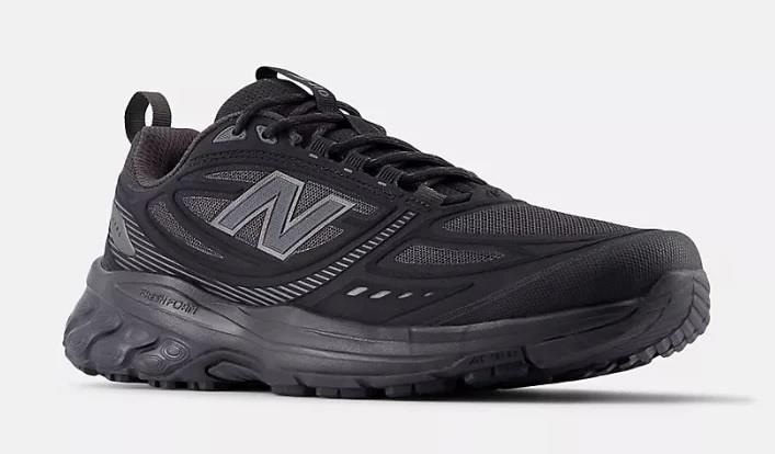 Mens Wide Fit New Balance M410 Trainers in Black - Image 2