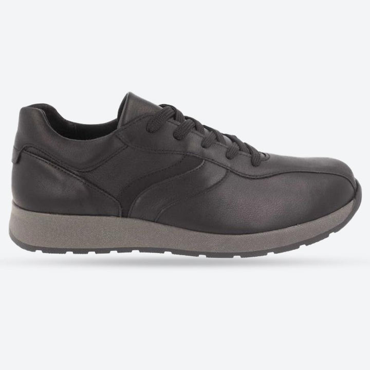 Men's Wide Fit DB Maurice Trainers in Black Leather - Image 1