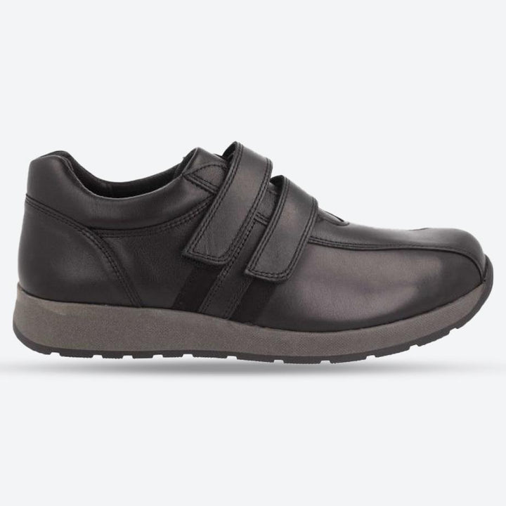 Men's Wide Fit DB Wayne Trainers in Black Leather - Image 1