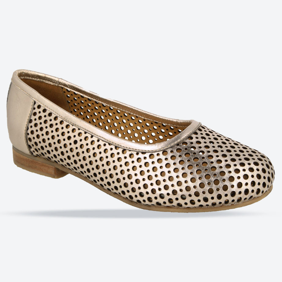 Womens Wide Fit DB Emmental Shoes in Black - Image 7