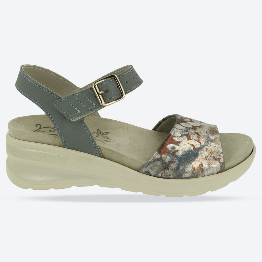 Womens Wide Fit DB Nightjar Sandals in Sky Blue Lea / Suede - Image 6