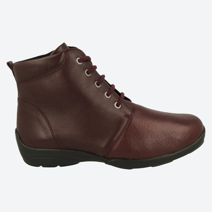Womens Wide Fit DB Santa Boots in Burgundy - Image 1