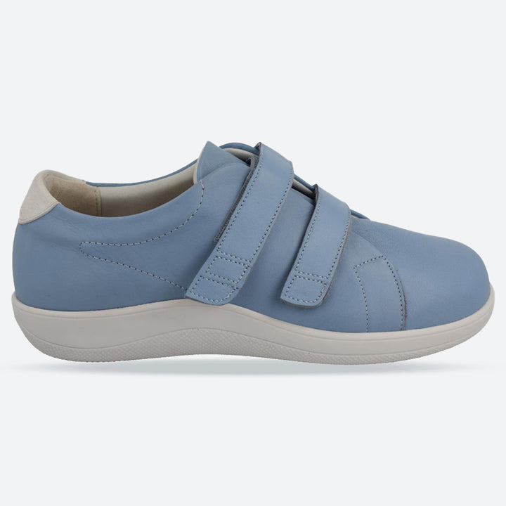 Women's Wide Fit DB Scott Shoes in Black - Image 1