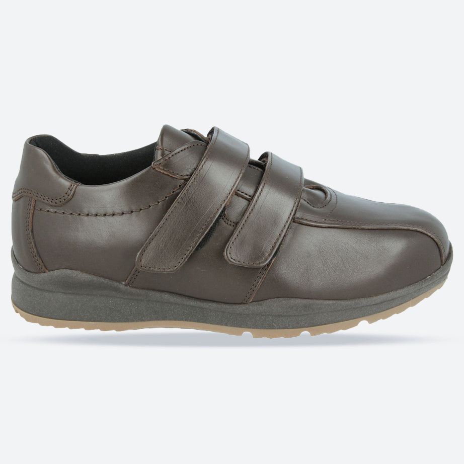 Mens Wide Fit DB Stephen Shoes in Black - Image 16
