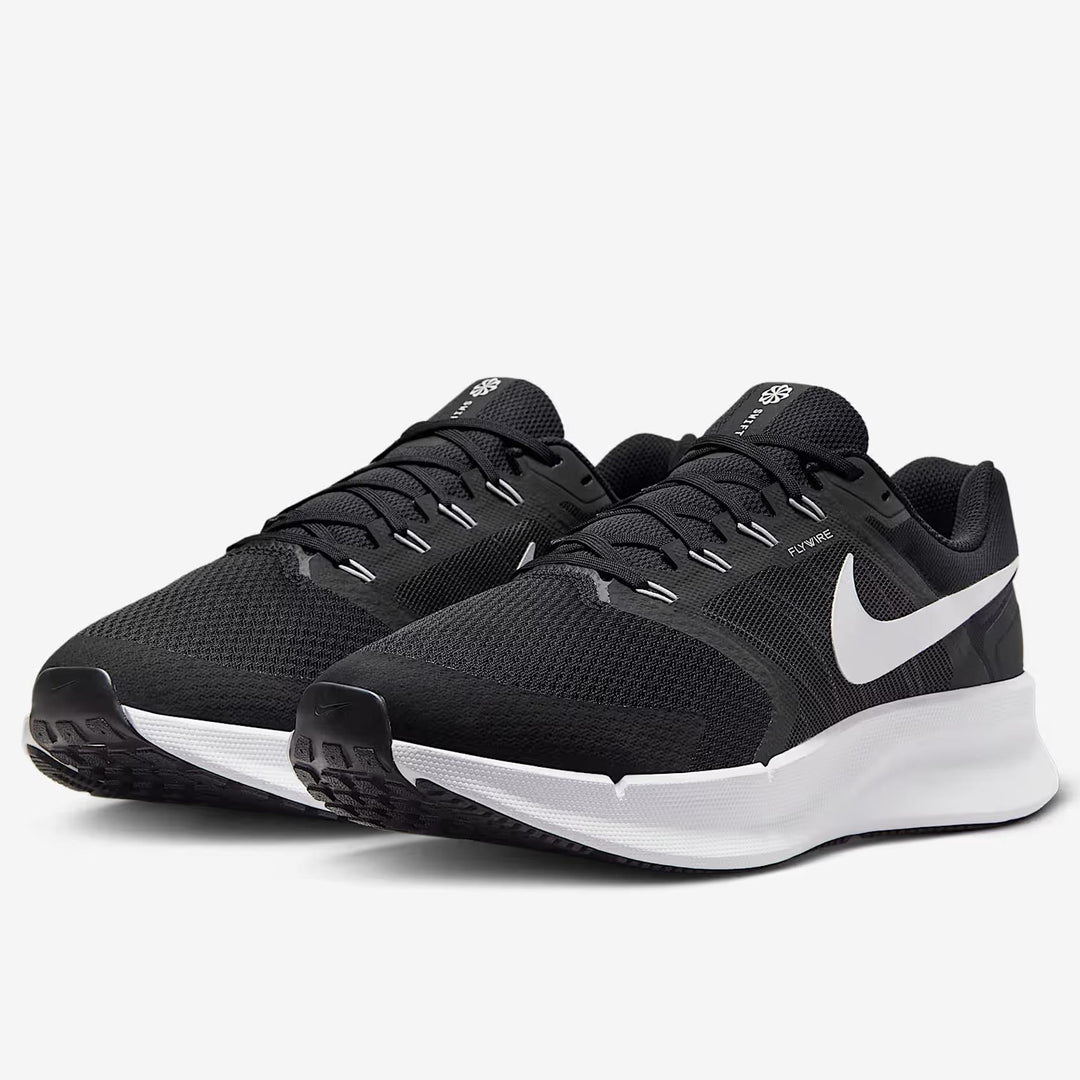Men's Wide Fit Nike FZ9666-001 Run Swift 3 Running Trainers
