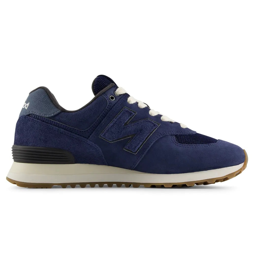 Women's Wide Fit New Balance U5747FO Trainers in Navy - Image 3