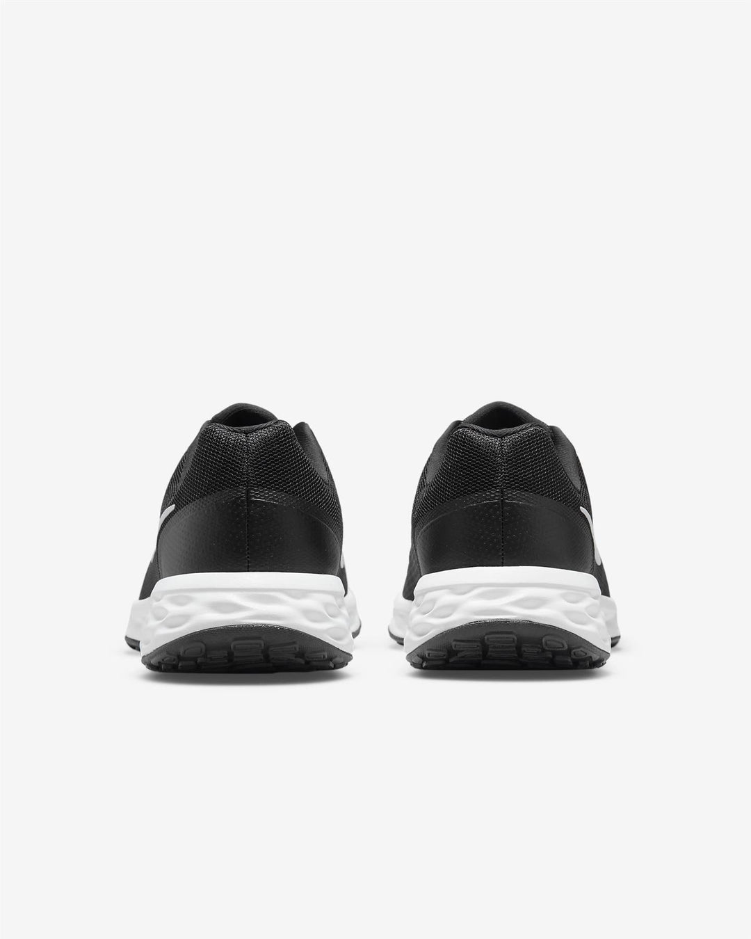 Men's Wide Fit Nike DD8475-003 Revolution 6 Running Trainers in Black/White - Image 8