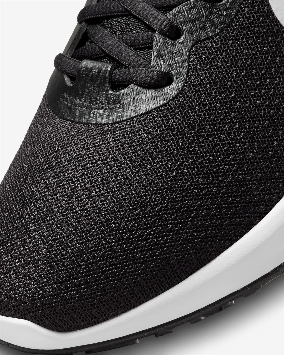 Men's Wide Fit Nike DD8475-003 Revolution 6 Running Trainers in Black/White - Image 5