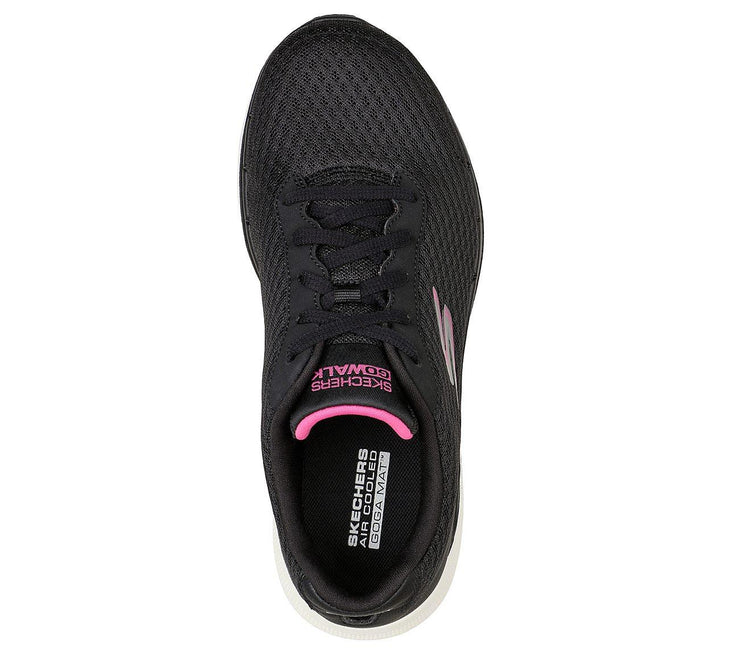 Iconic wide deals fit shoes