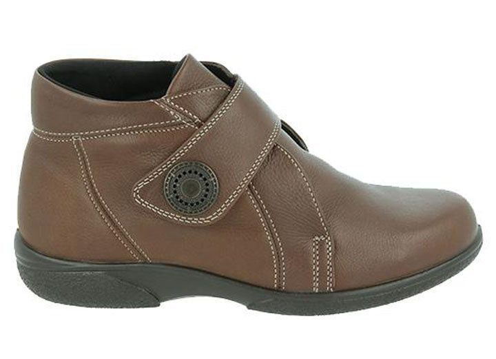 Womens Wide Fit DB Doris Boots - Brown