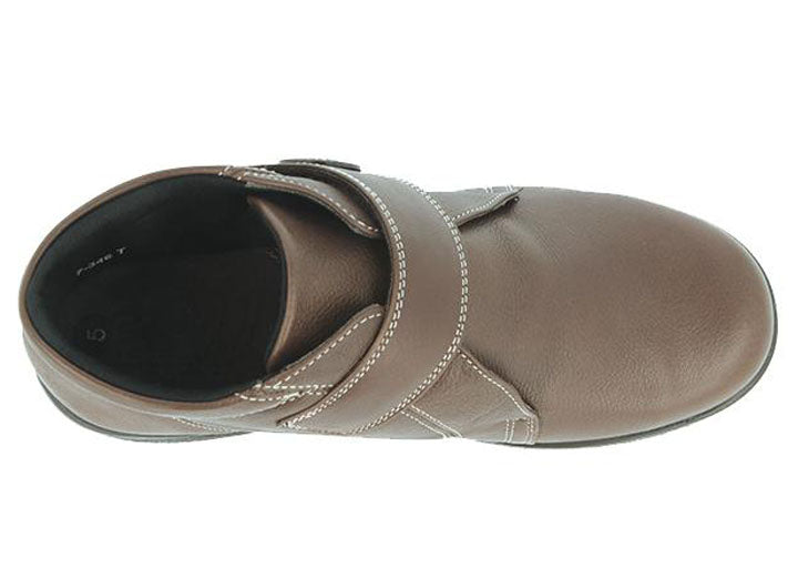 Womens Wide Fit DB Doris Boots - Brown